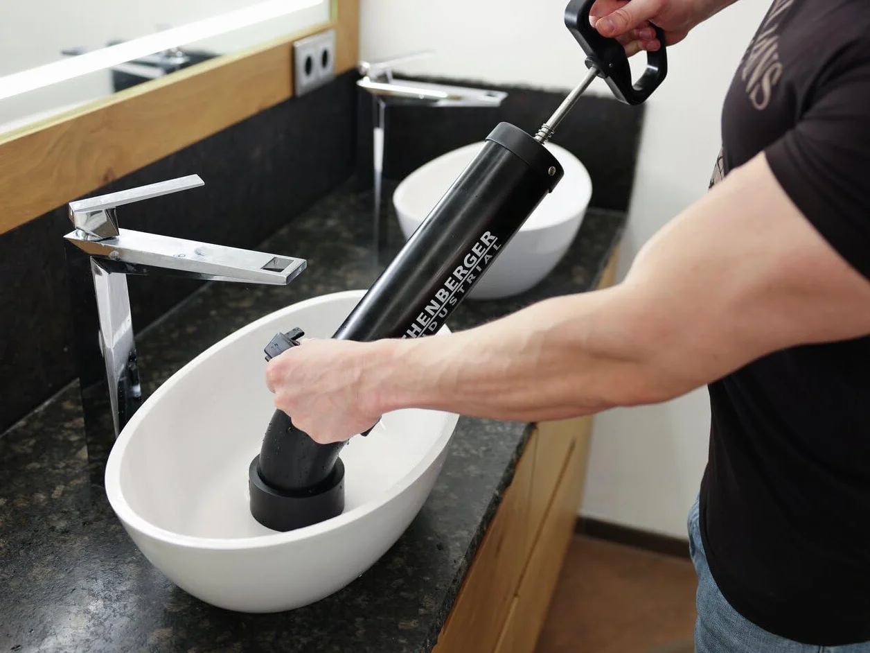 ROTHENBERGER Industrial RoPump Power nettoyeur de tuyaux à aspiration et pression inclus 2 adaptateurs, siphons et drains dans la cuisine, la salle de bain, les toilettes, 1500002695