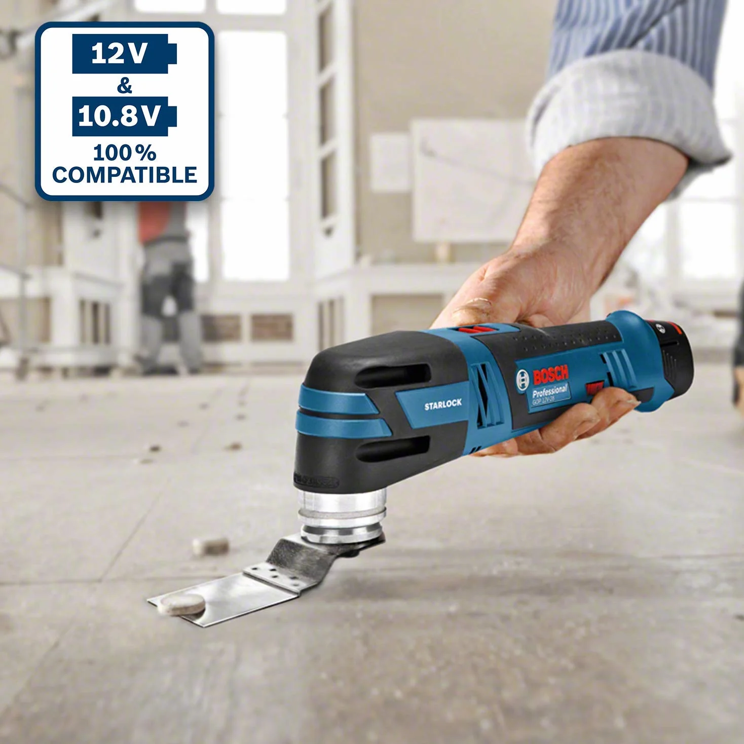 Bosch Professional 12V System découpeur-ponceur sans-fil GOP 12V-28 (avec 2x GBA 3,0Ah, GAL 1230 CV, 1 plateau triangulaire, 5 feuilles abrasives, 3 lames plongeantes, L-BOXX)