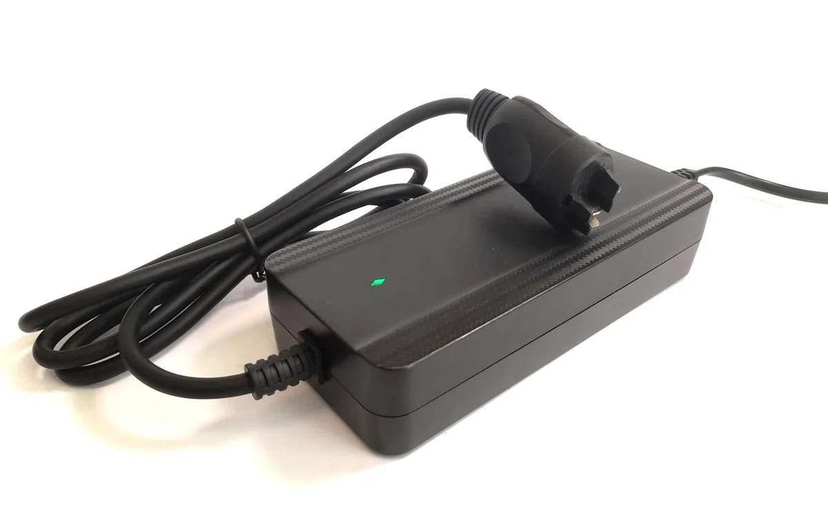 Enerpower Chargeur 42 V 2 A pour Bosch Performance et Active Line